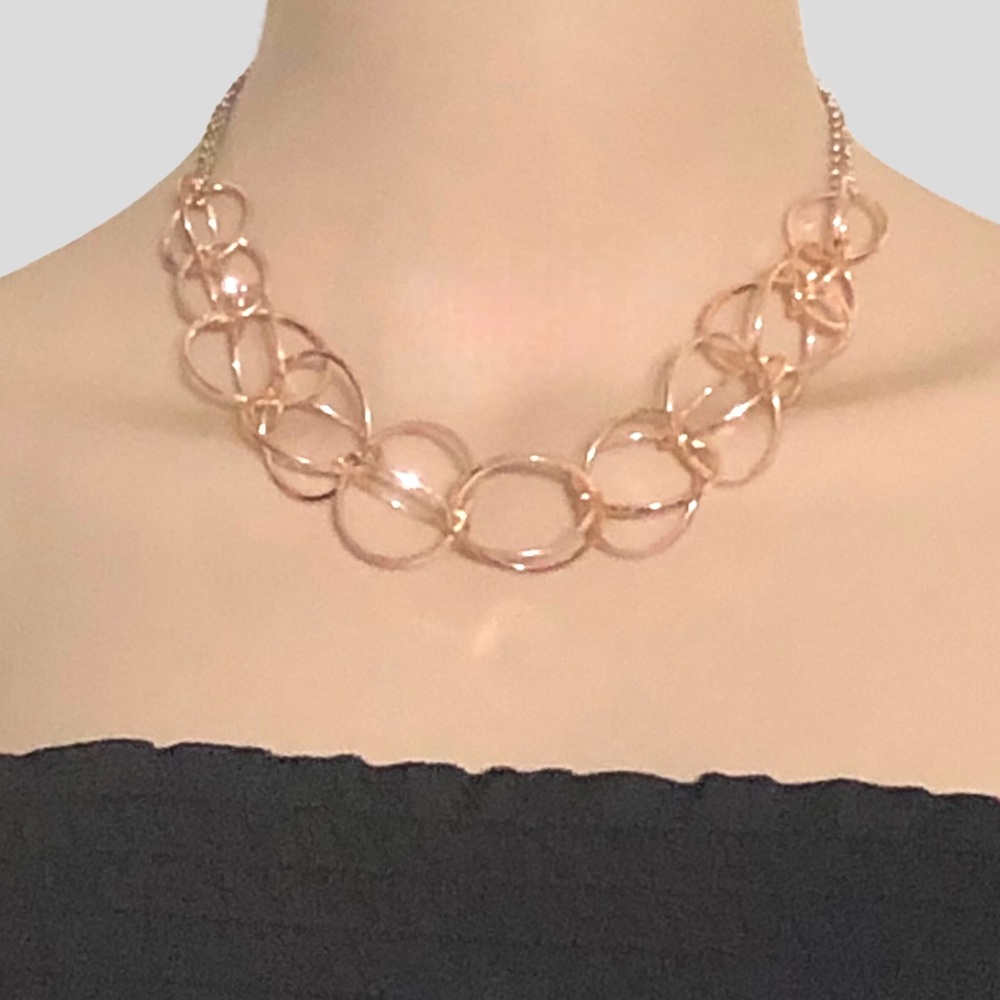 Copper Fashion Necklace Interlocking Hoops 17”. Shiny & … - Picture 2 of 4